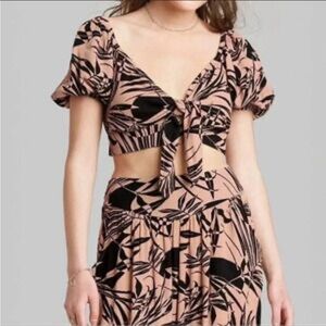 Wild Fable Tropical Print Crop Top SZ L Hawaii Boho Tan/Black‎